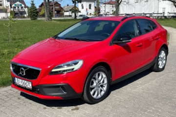 Lift ! V40 Cross Country 2.0D3 LED 150pk Zadbane Serwis Polecam!