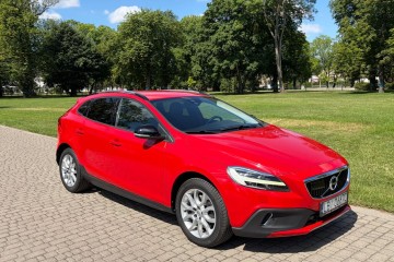 Lift ! V40 Cross Country 2.0D3 LED 150pk Zadbane Serwis Polecam!