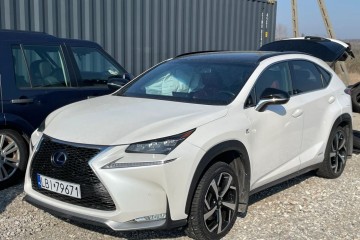 F-Sport NX300h AWD biała perła Doposażony Serwisowany Uszkodzony !