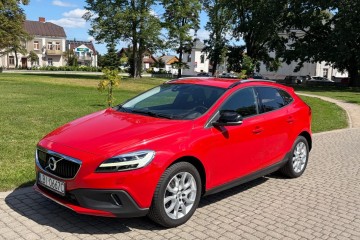 Lift ! V40 Cross Country 2.0D3 LED 150pk Zadbane Serwis Polecam!