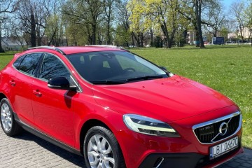 Liftowe V40 Cross Country 2.0D3 150pk Zadbane Serwis Polecam!